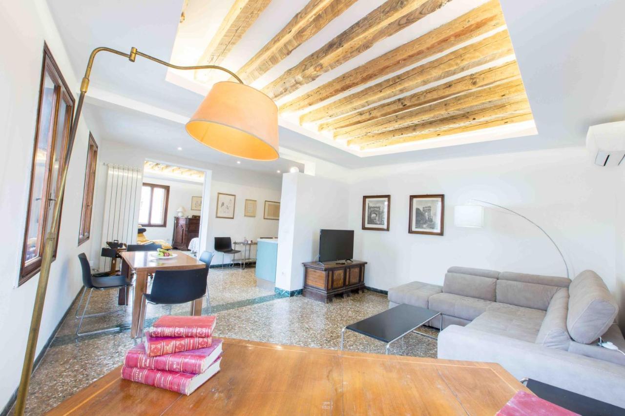 Ca Grimani Stunning View And Comfort Venice Exterior photo