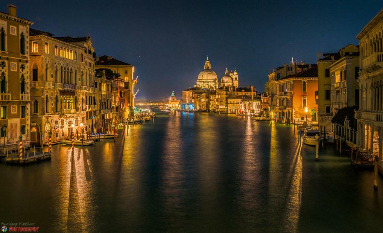 Ca Grimani Stunning View And Comfort Venice Exterior photo
